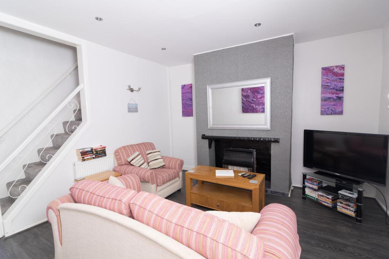Entire House - 2 Bedroom - 3 Bed - Free Wifi - Tv Clayton-le-Moors Exterior foto